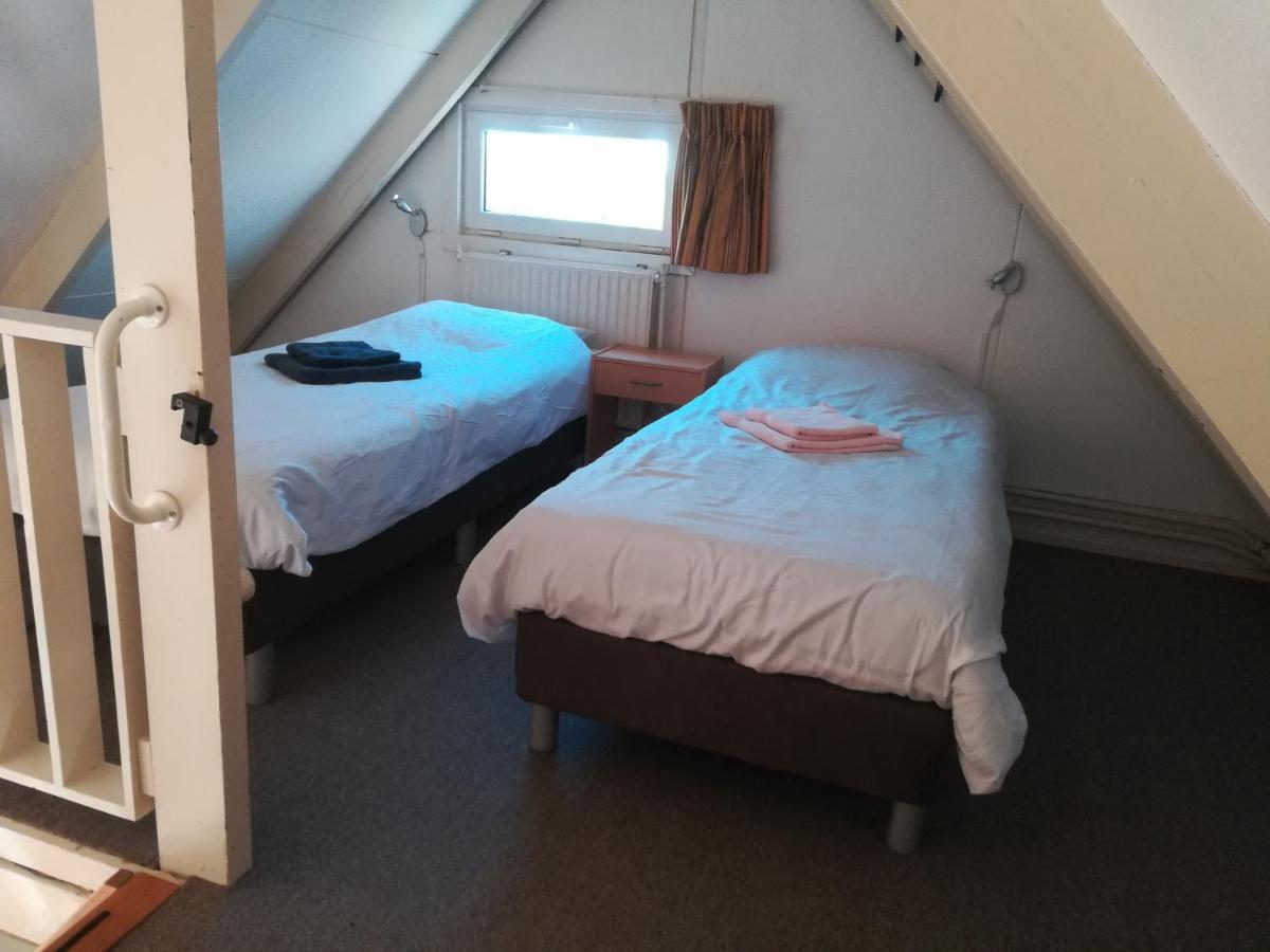 6-Pers Vakantiebungalow In Het Heuvelland Simpelveld Esterno foto