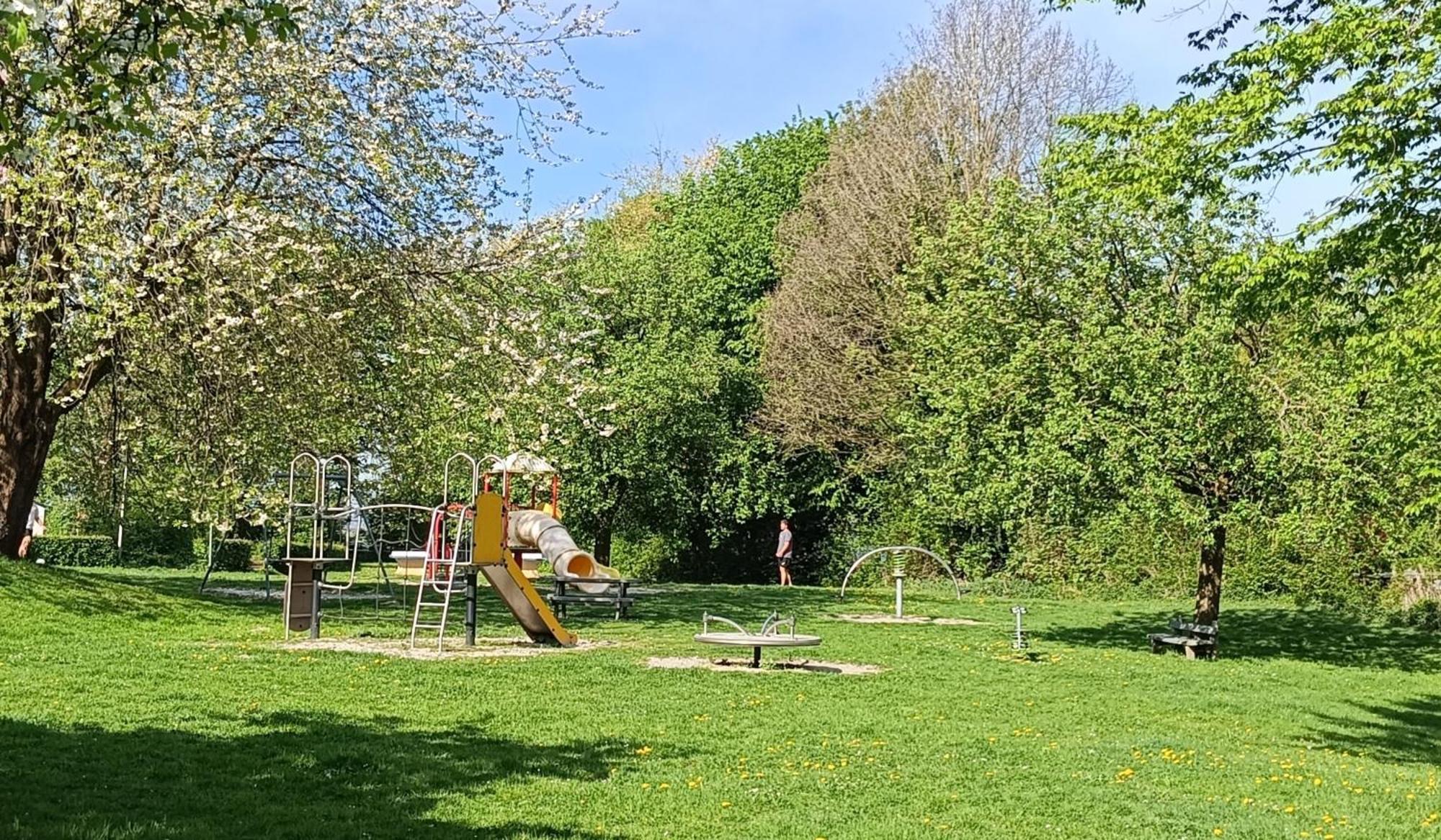 6-Pers Vakantiebungalow In Het Heuvelland Simpelveld Esterno foto