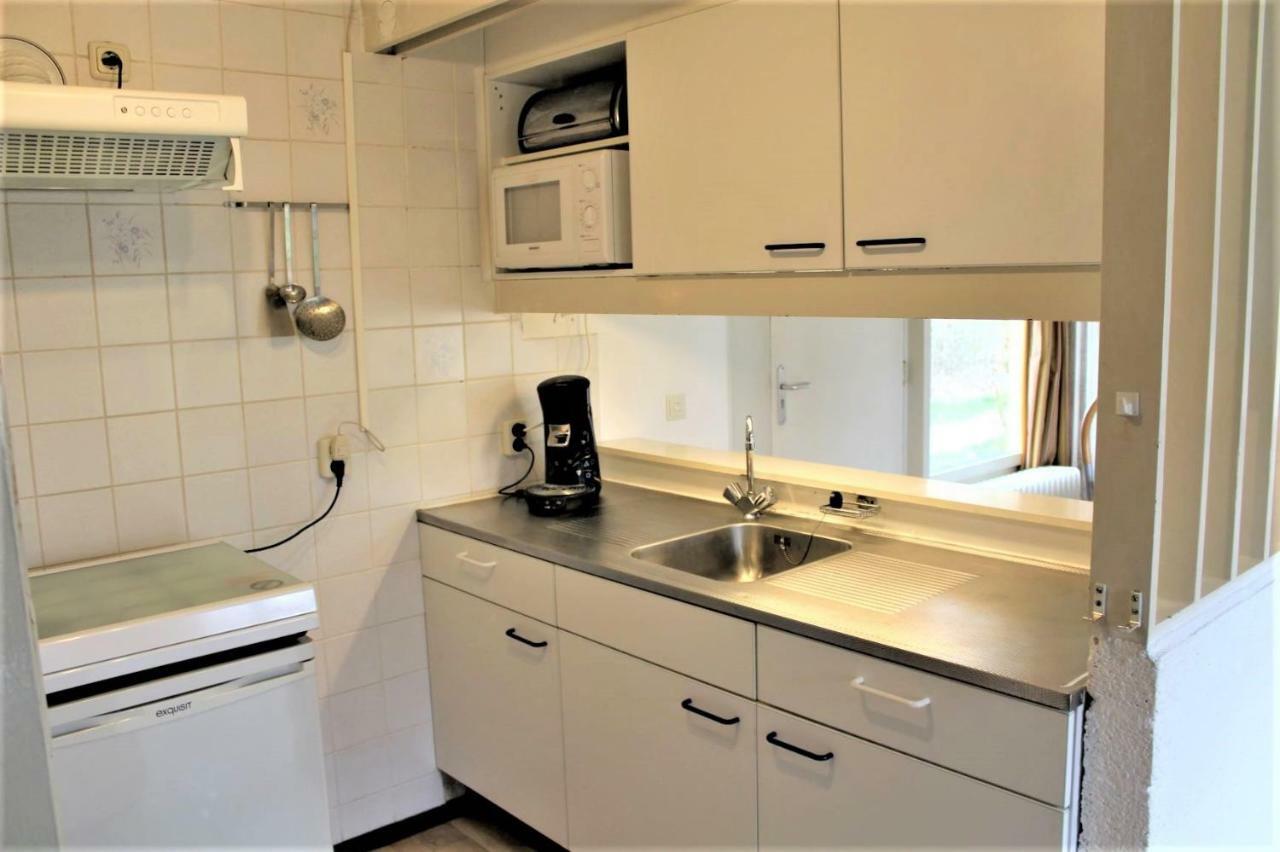 6-Pers Vakantiebungalow In Het Heuvelland Simpelveld Esterno foto